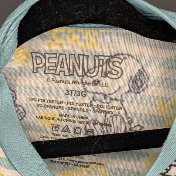 ๐ 2 for 15 ๐ Two Piece Snoopy Pyjama Set - Picture 5 of 6